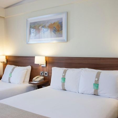 Holiday Inn Stoke On Trent M6 Jct15 By Ihg Newcastle-under-Lyme Εξωτερικό φωτογραφία