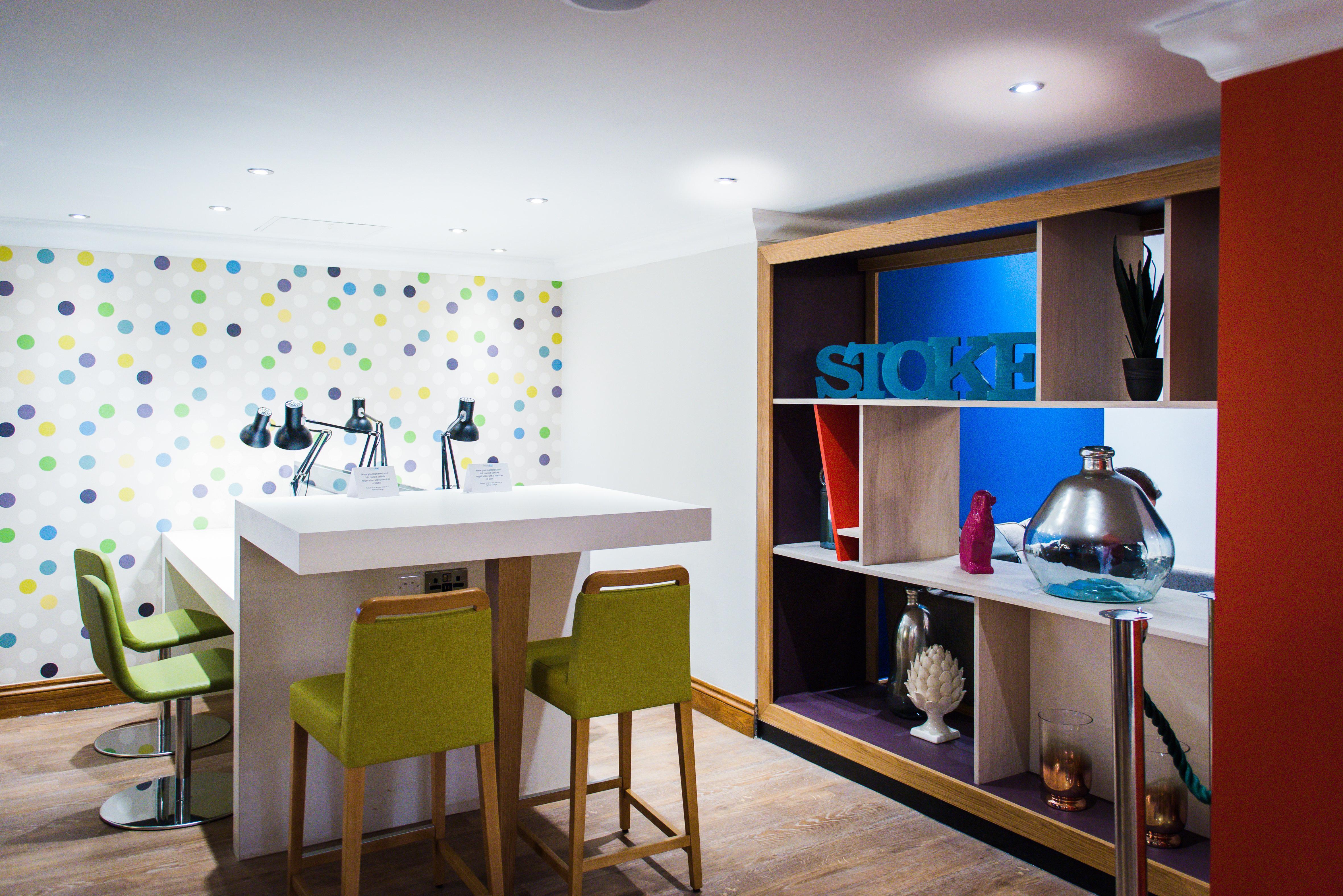 Holiday Inn Stoke On Trent M6 Jct15 By Ihg Newcastle-under-Lyme Εξωτερικό φωτογραφία