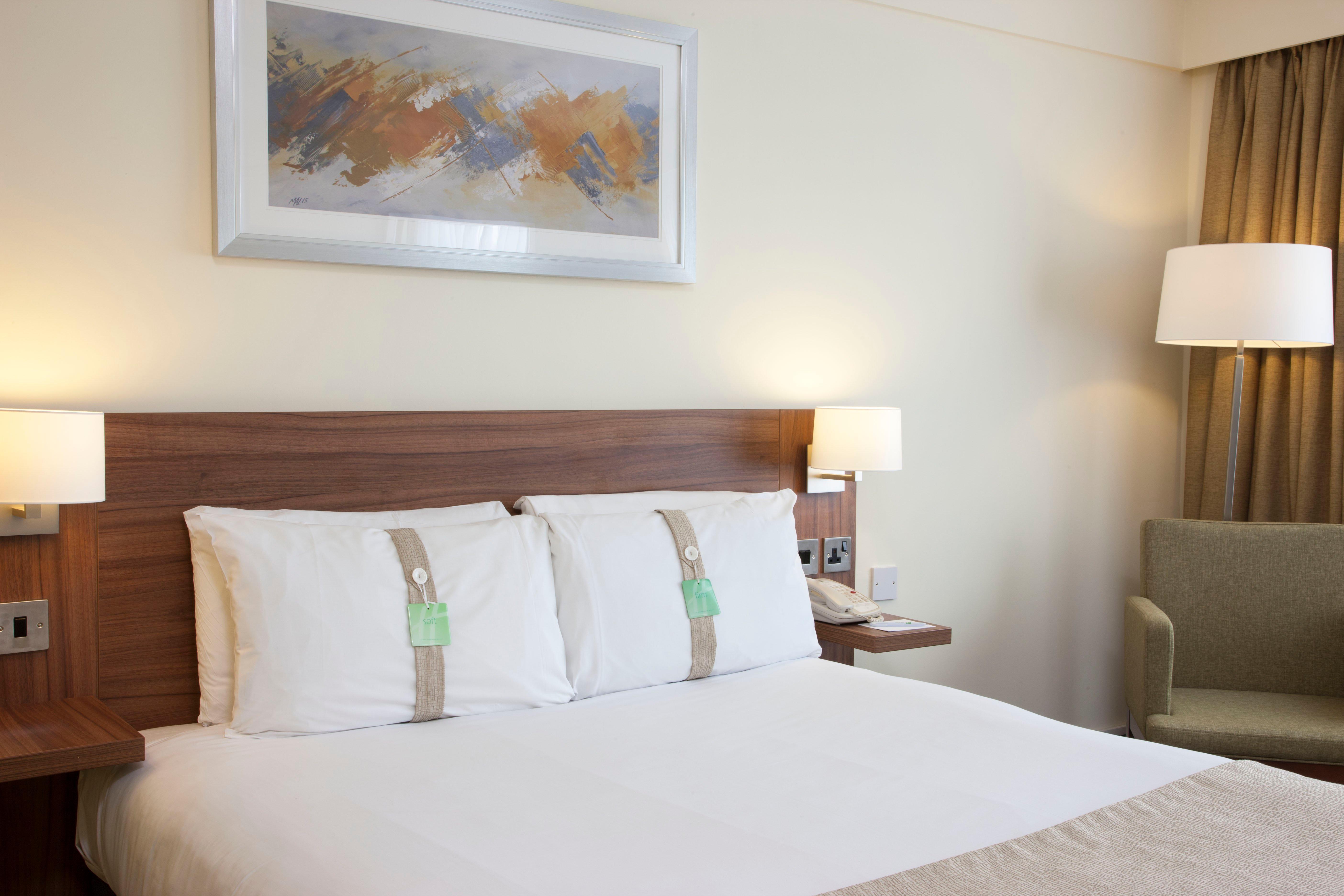 Holiday Inn Stoke On Trent M6 Jct15 By Ihg Newcastle-under-Lyme Εξωτερικό φωτογραφία