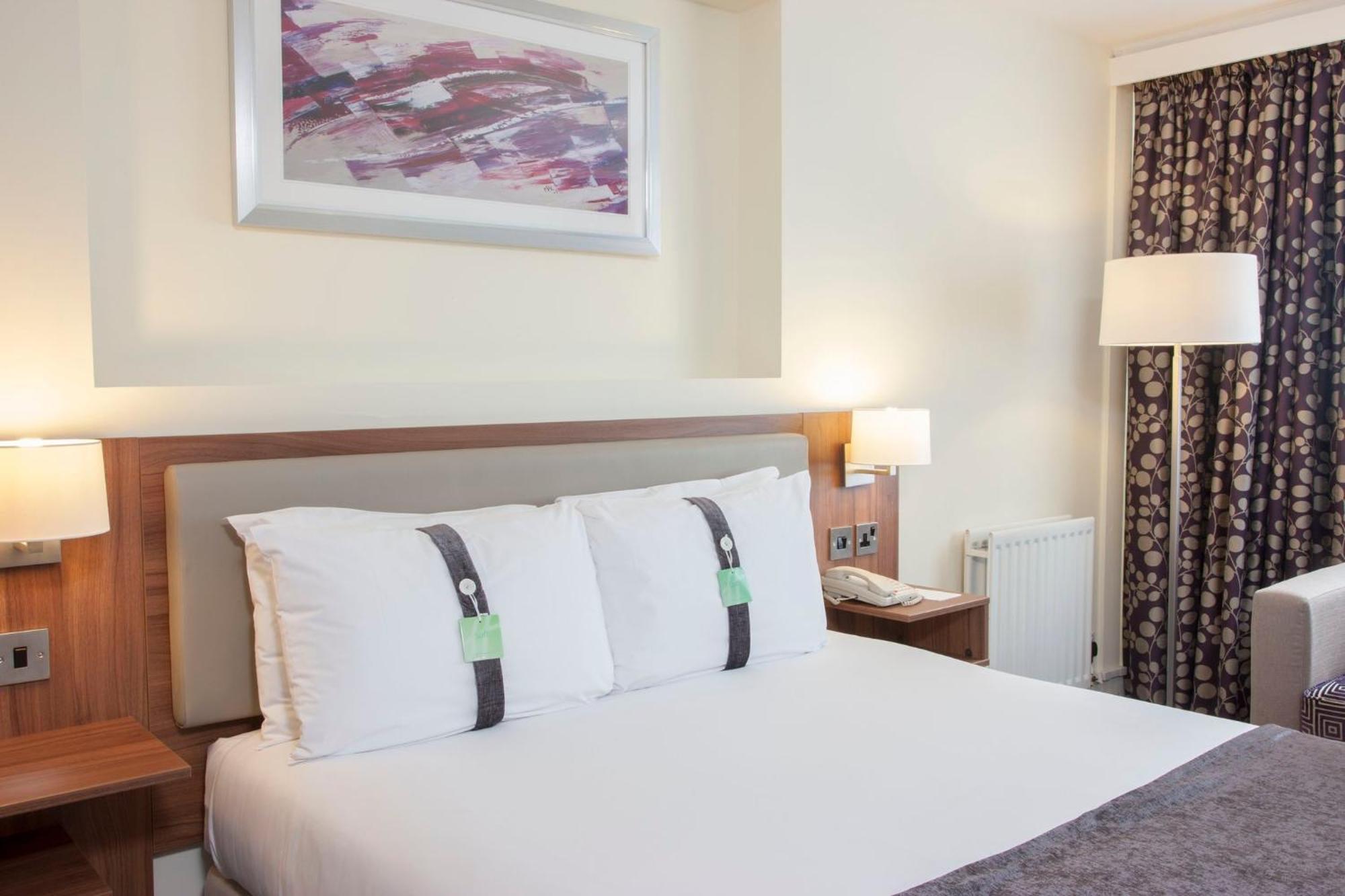 Holiday Inn Stoke On Trent M6 Jct15 By Ihg Newcastle-under-Lyme Εξωτερικό φωτογραφία