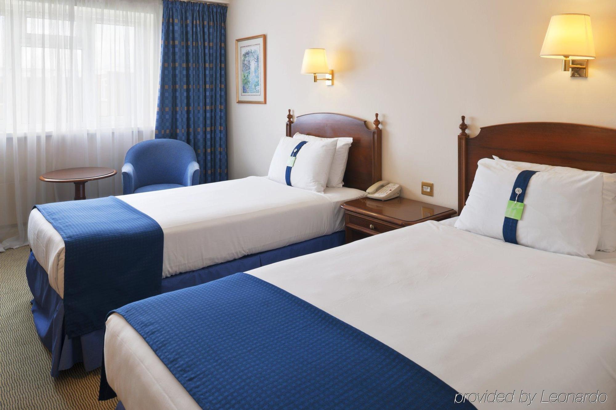 Holiday Inn Stoke On Trent M6 Jct15 By Ihg Newcastle-under-Lyme Εξωτερικό φωτογραφία
