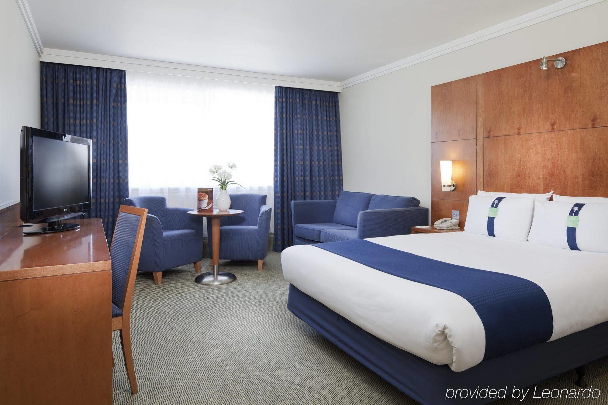 Holiday Inn Stoke On Trent M6 Jct15 By Ihg Newcastle-under-Lyme Εξωτερικό φωτογραφία